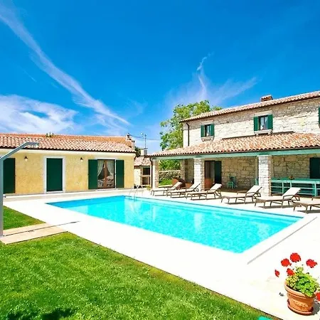 Βίλα Countryside Romina With Private Heated Pool Radetići
