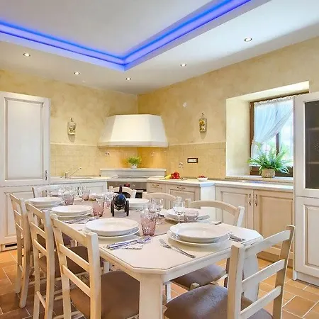 Villa Countryside Romina With Private Heated Pool *
