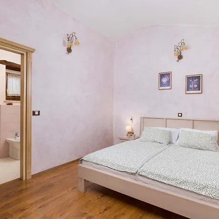 Countryside Romina With Private Heated Pool Radetići