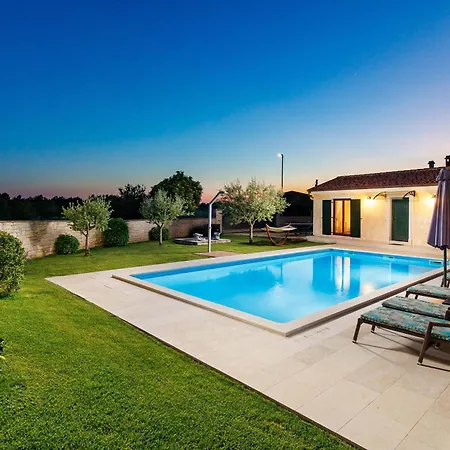 Countryside Romina With Private Heated Pool Βίλα Radetići