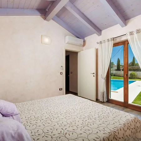 Villa Countryside Romina With Private Heated Pool *