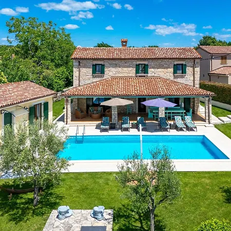 Countryside Romina With Private Heated Pool