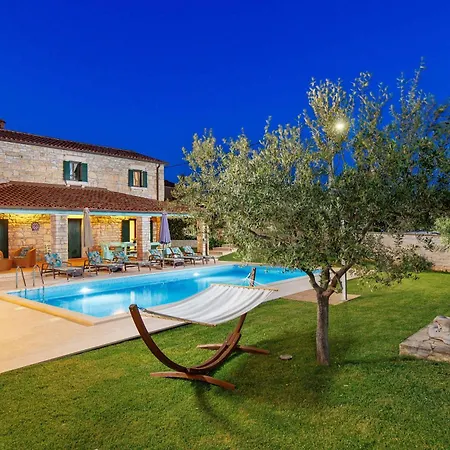 Countryside Romina With Private Heated Pool *